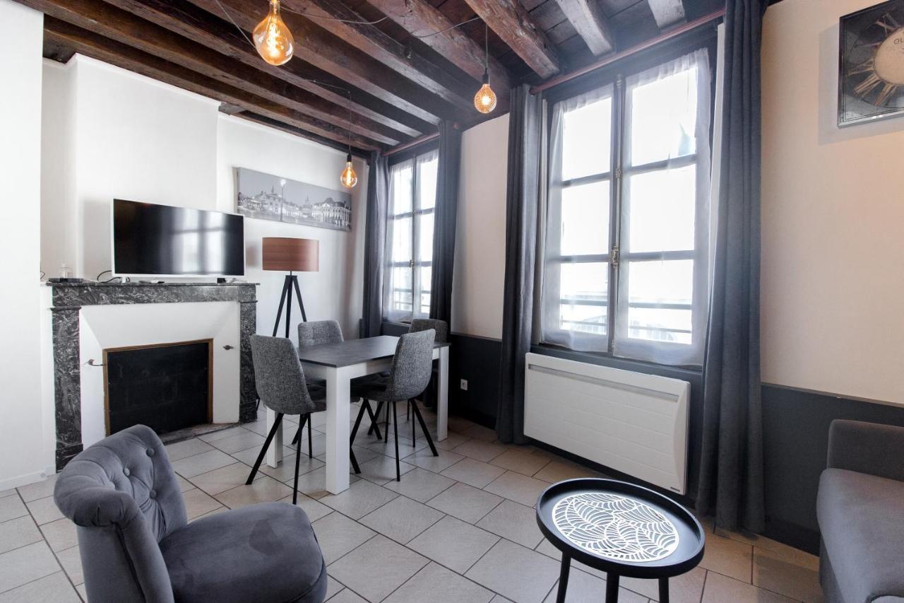 Au Bourg Neuf Apartamento Orléans Exterior foto