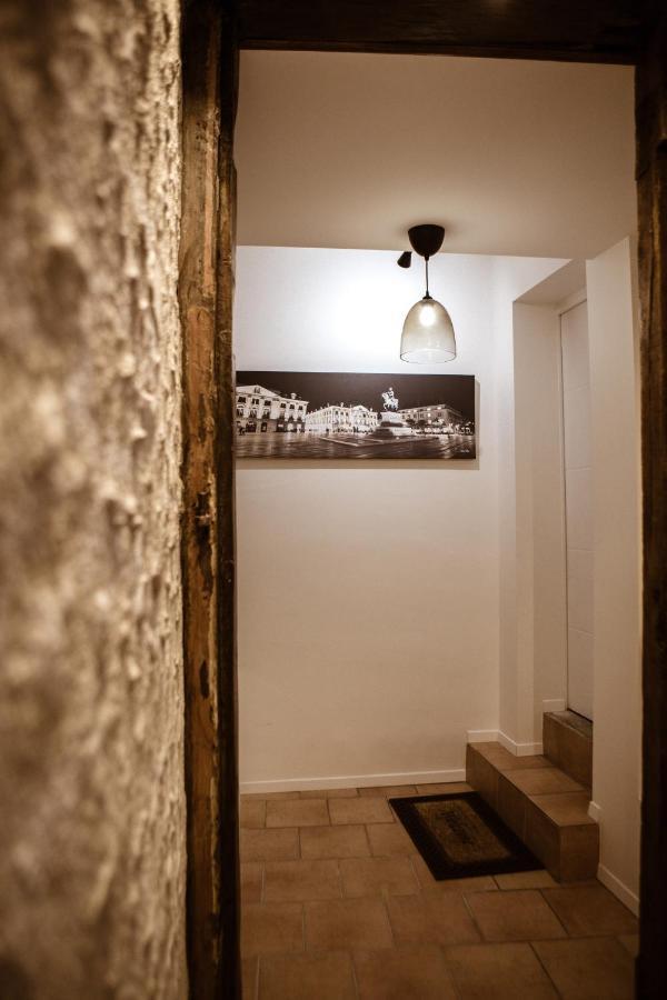 Au Bourg Neuf Apartamento Orléans Exterior foto